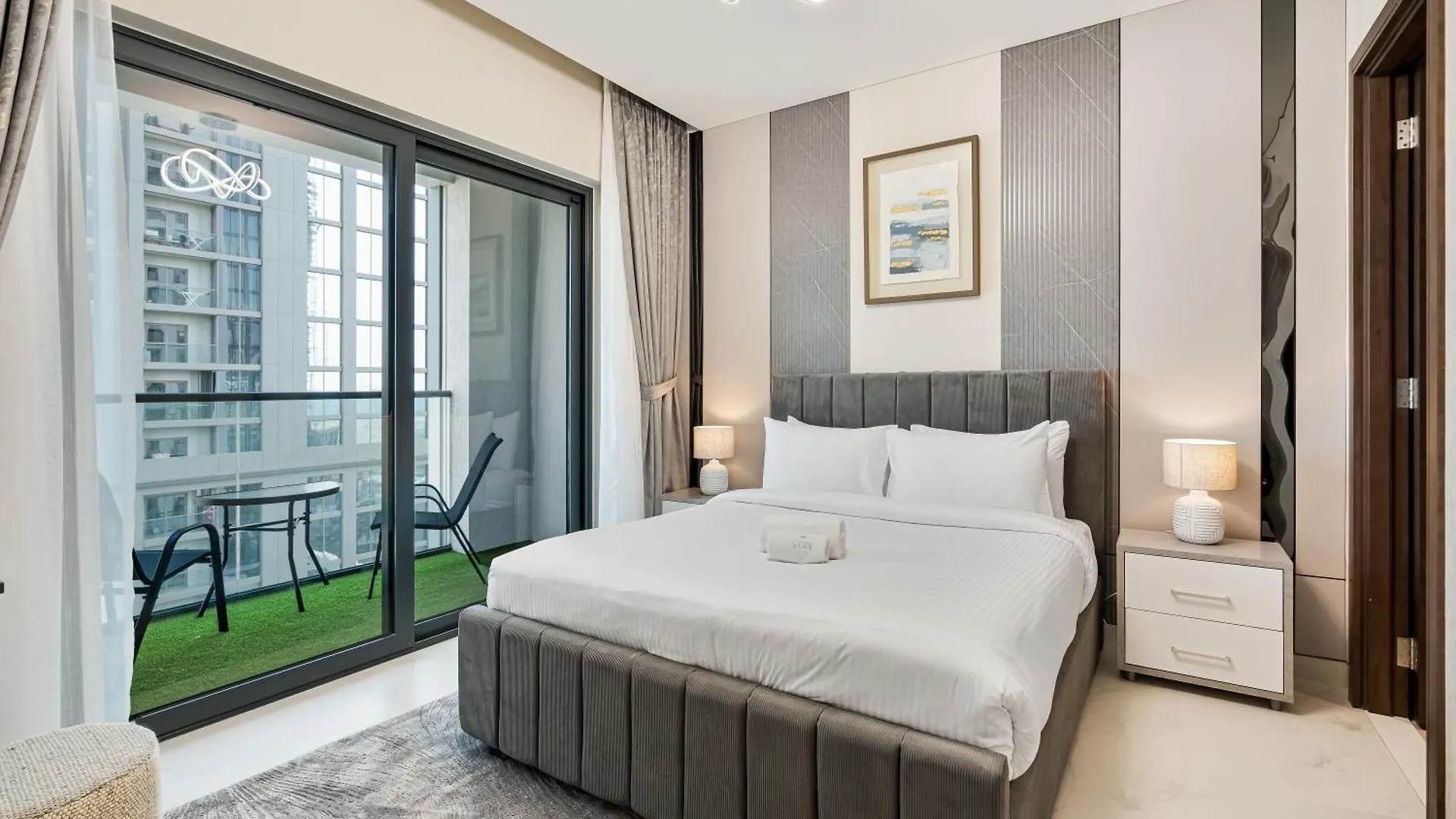 Stay By Latinem Luxury 1Br Holiday Home Cvg 1303 Near Burj Khalifa Dubai Apartment