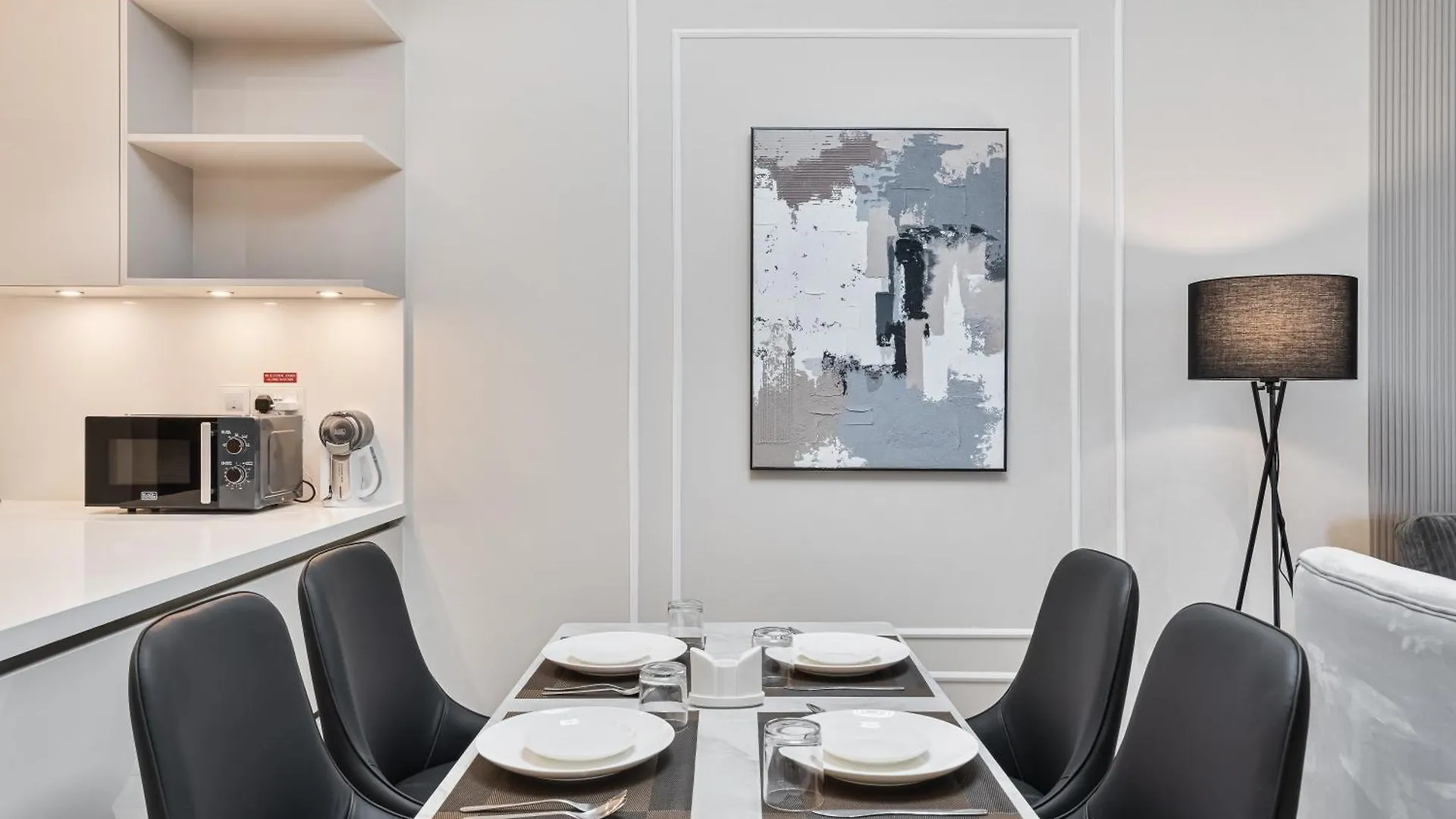 Stay By Latinem Luxury 1Br Holiday Home Cvg 1303 Near Burj Khalifa Dubaï